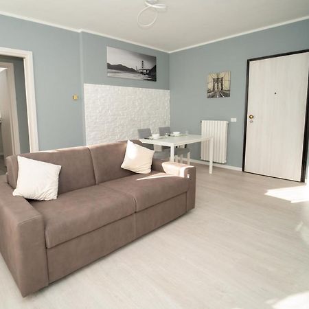 Appartamento Nuovo Vicino Aeroporto Malpensa Gallarate Dış mekan fotoğraf